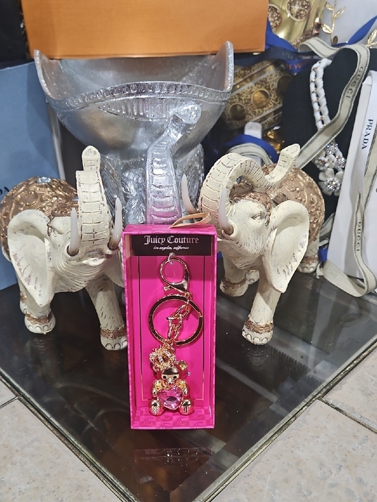 Juicy Couture Accessories - NIB! Juicy Couture Pink Crystal Crowned Bear Keychain/ Bag Charm